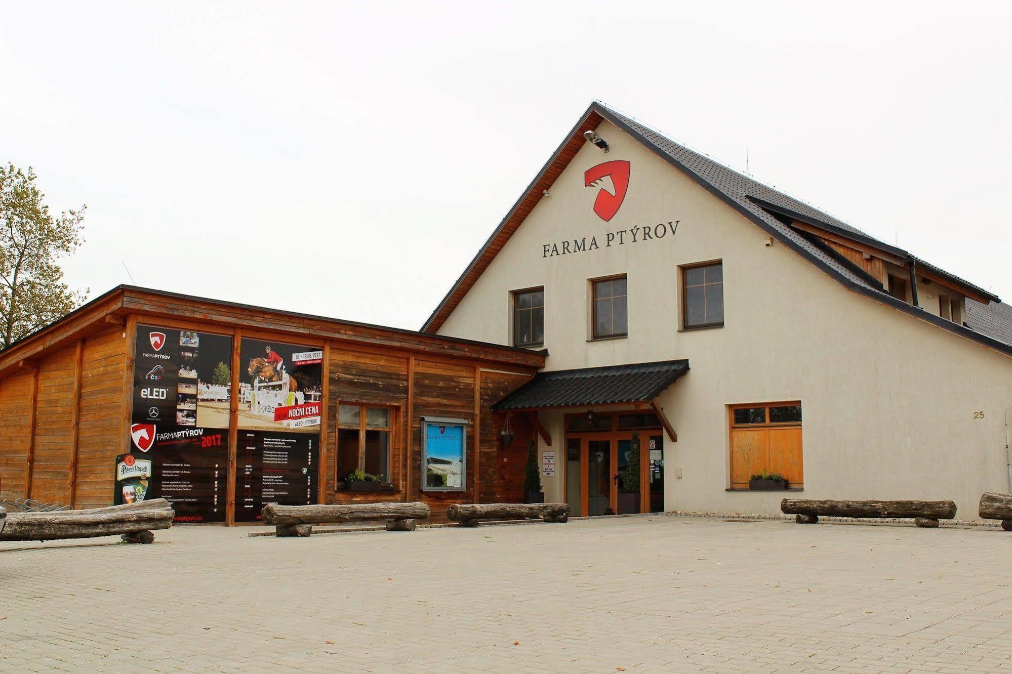 Готель Farma Ptyrov Мніхово-Градіштє Екстер'єр фото
